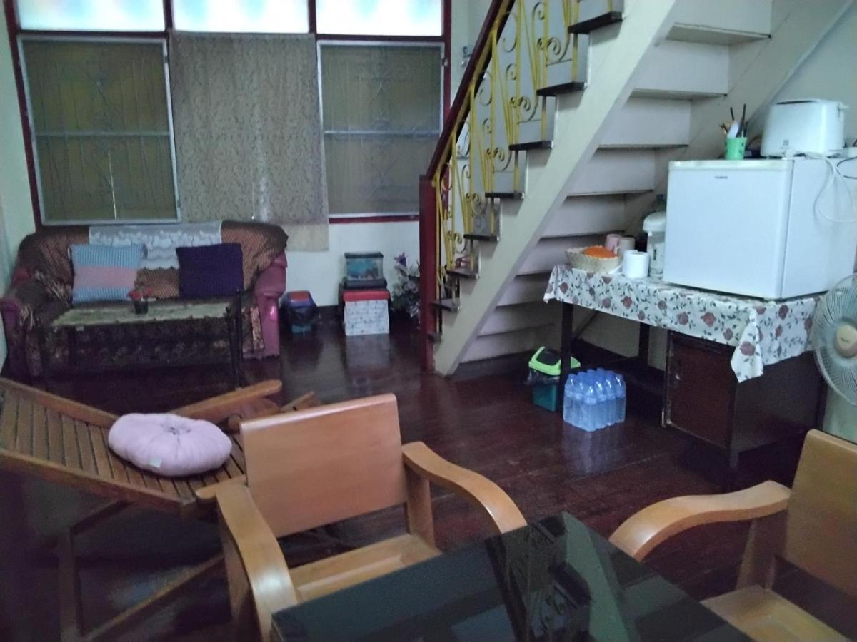 Danee Hostel Bangkok Eksteriør bilde