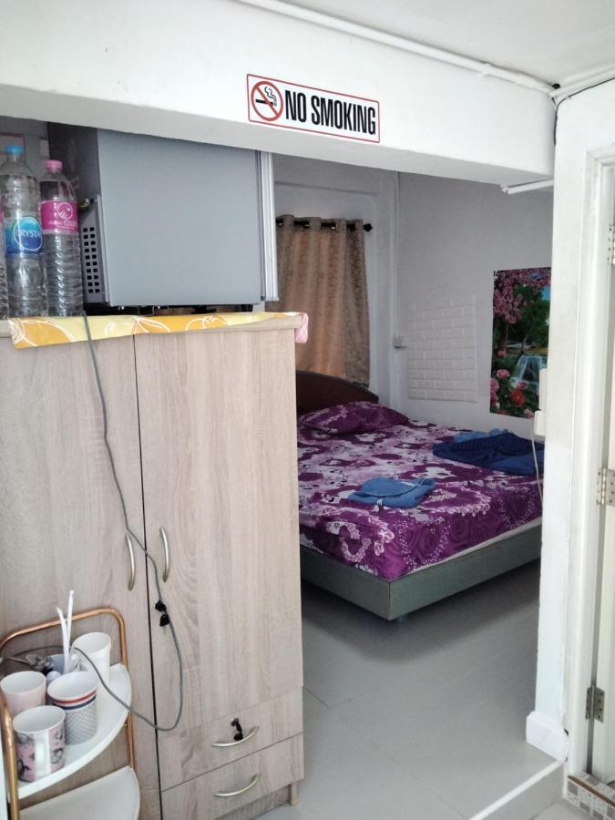 Danee Hostel Bangkok Eksteriør bilde