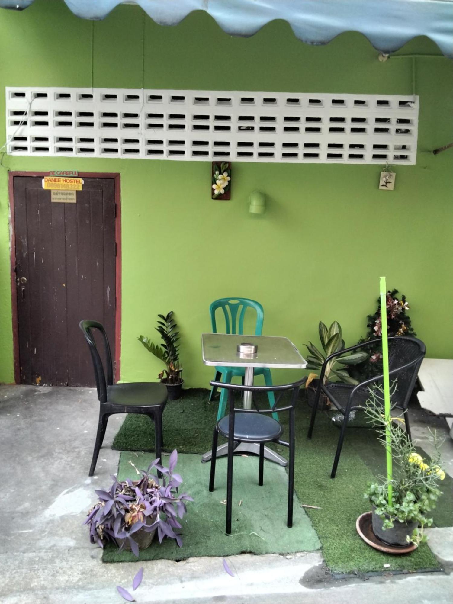 Danee Hostel Bangkok Eksteriør bilde