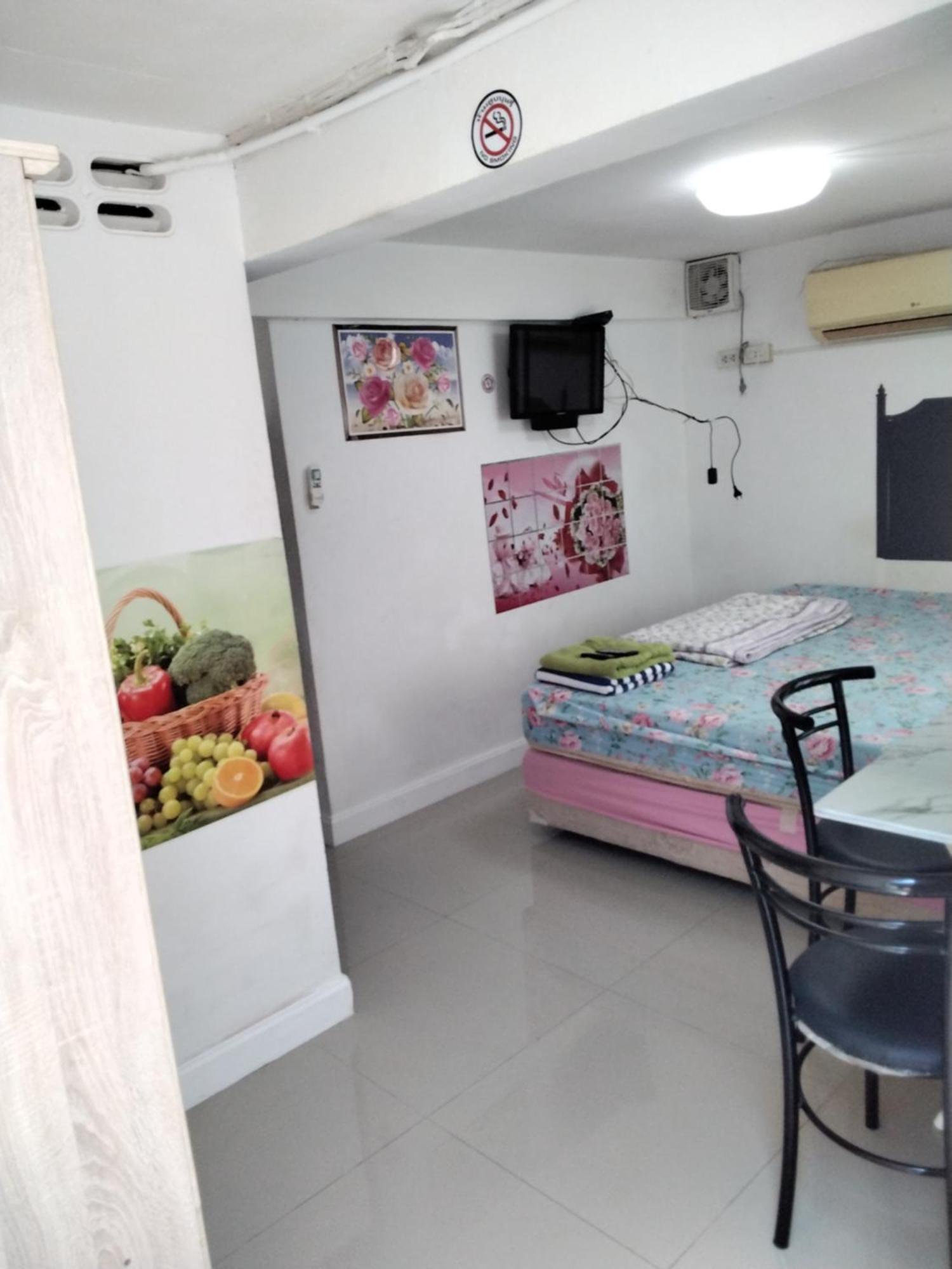 Danee Hostel Bangkok Eksteriør bilde