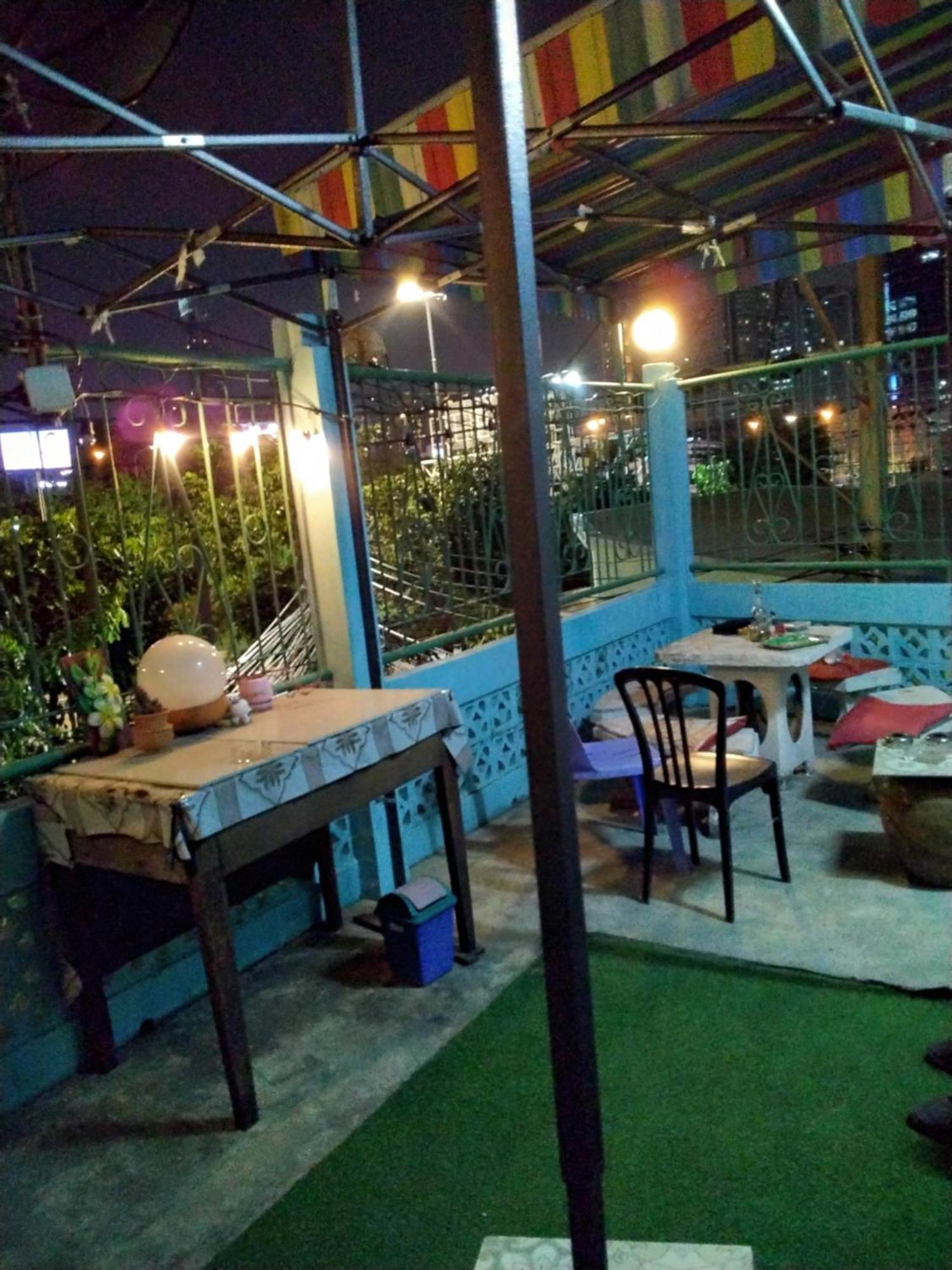 Danee Hostel Bangkok Eksteriør bilde